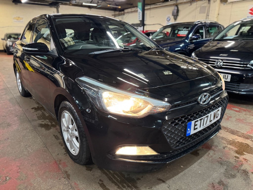 HYUNDAI I20 1.2 SE 2017