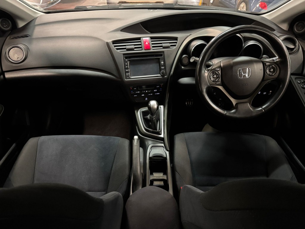 HONDA CIVIC 1.8 i-VTEC ES-T 2013