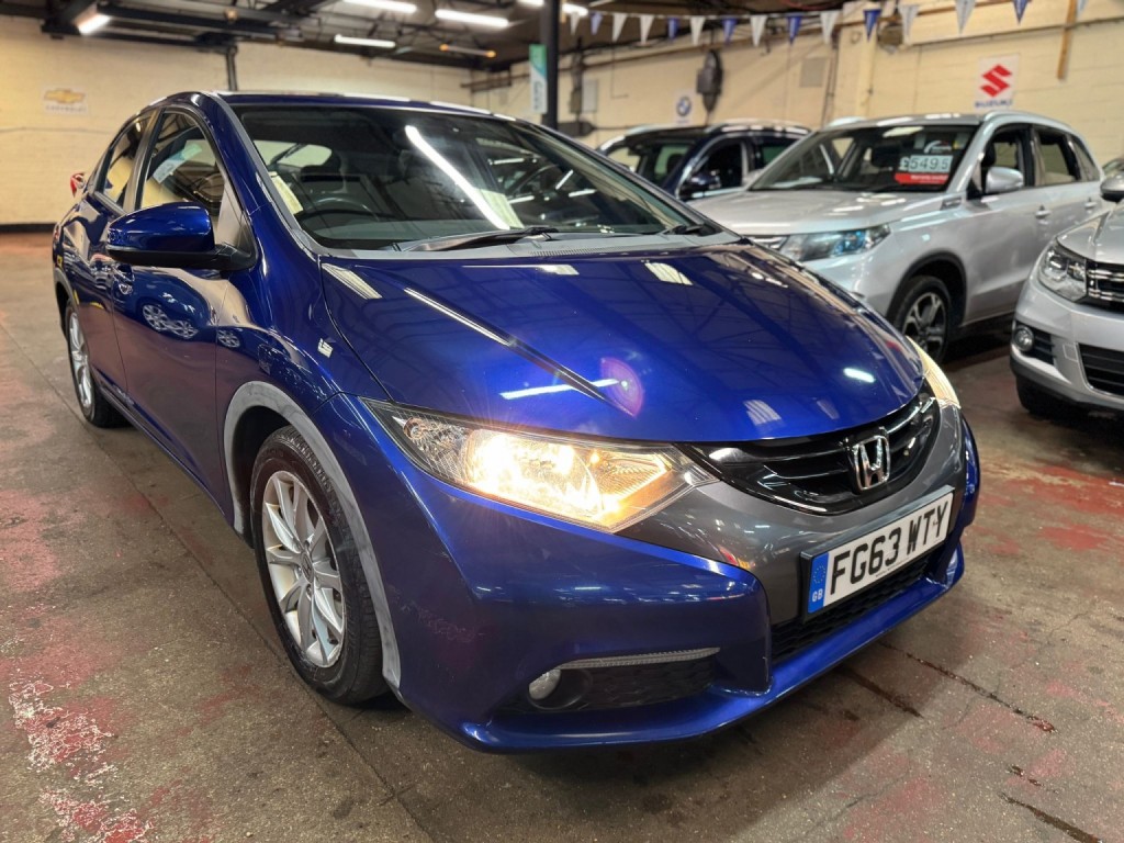 HONDA CIVIC 1.8 i-VTEC ES-T 2013