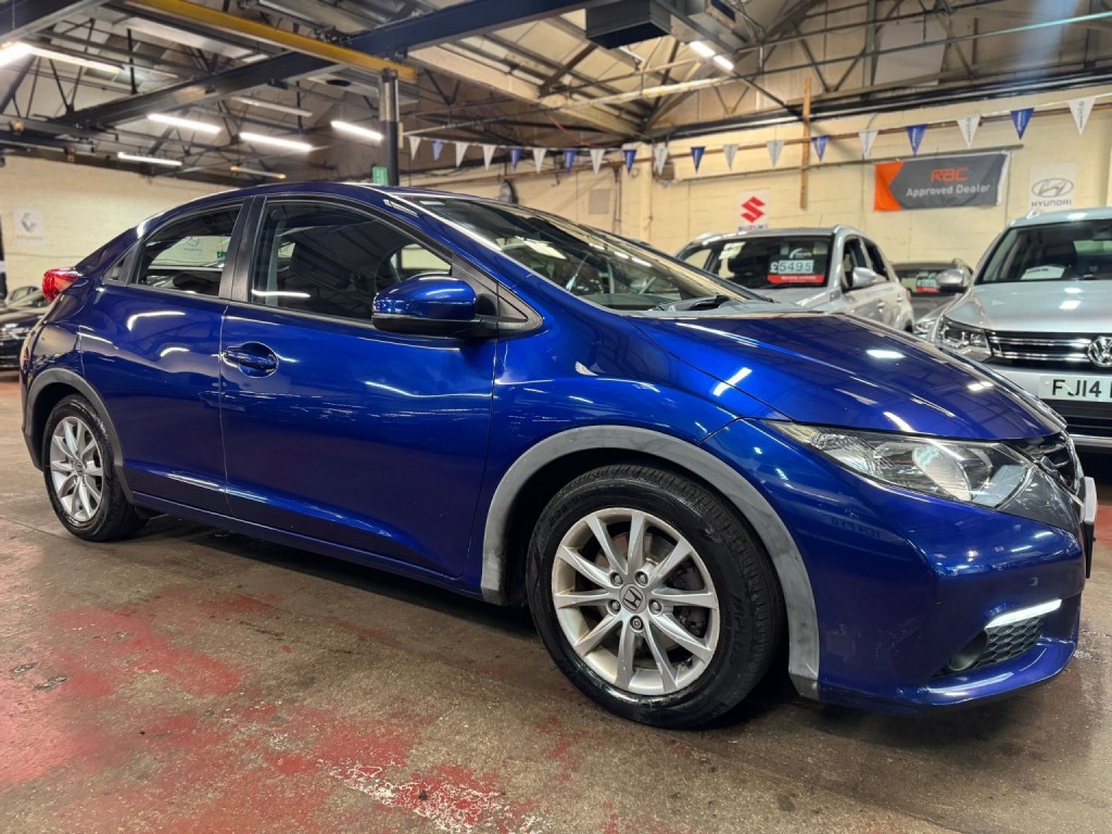 HONDA CIVIC 1.8 i-VTEC ES-T 2013