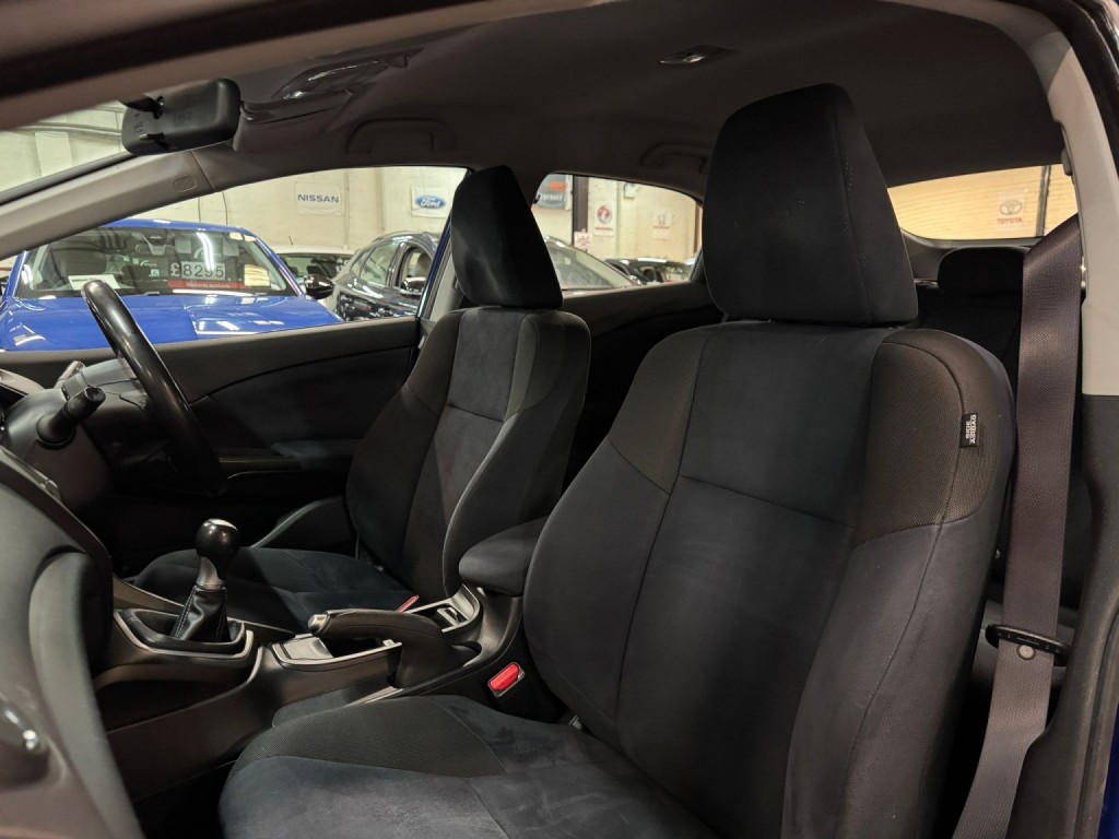 HONDA CIVIC 1.8 i-VTEC ES-T 2013