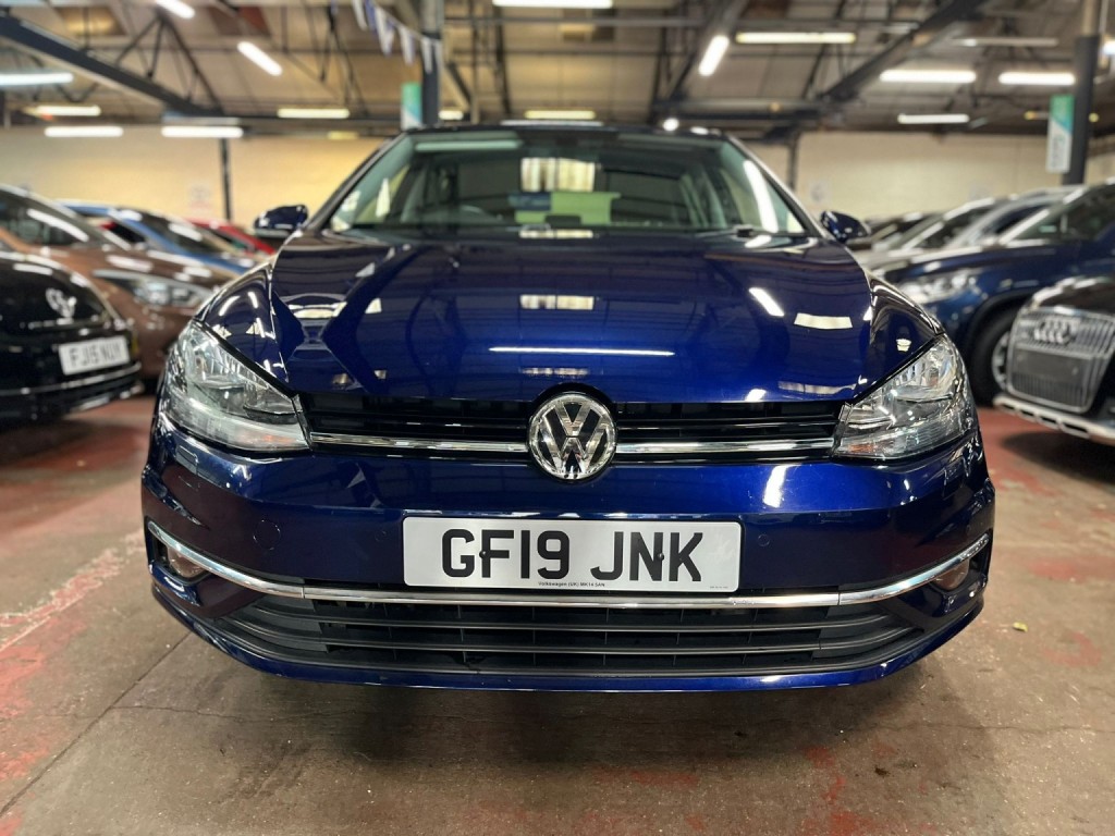 View VOLKSWAGEN GOLF 1.0 TSI Match