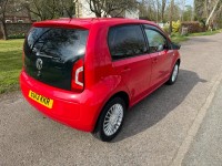 VOLKSWAGEN UP