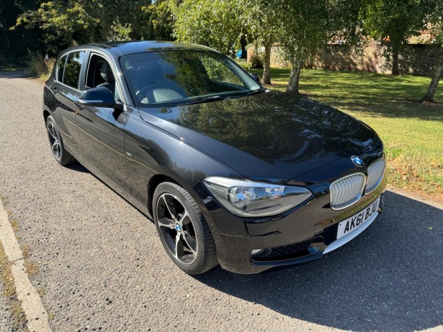 BMW 1 SERIES