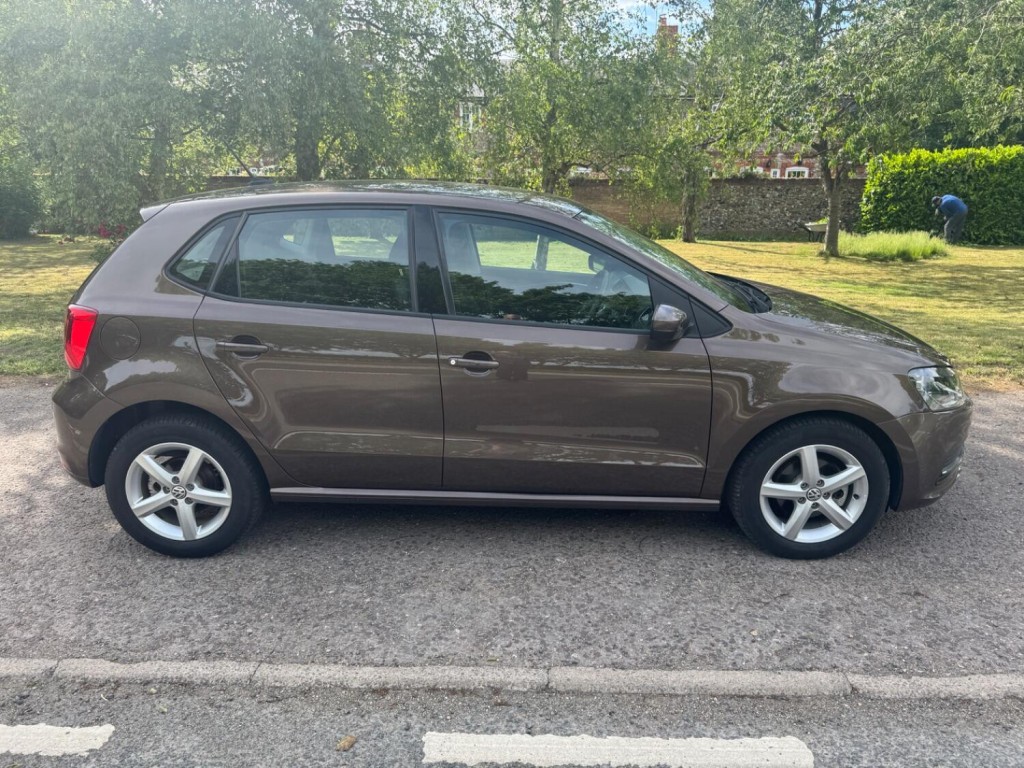VOLKSWAGEN POLO 1.2 TSI BlueMotion Tech SE 2014