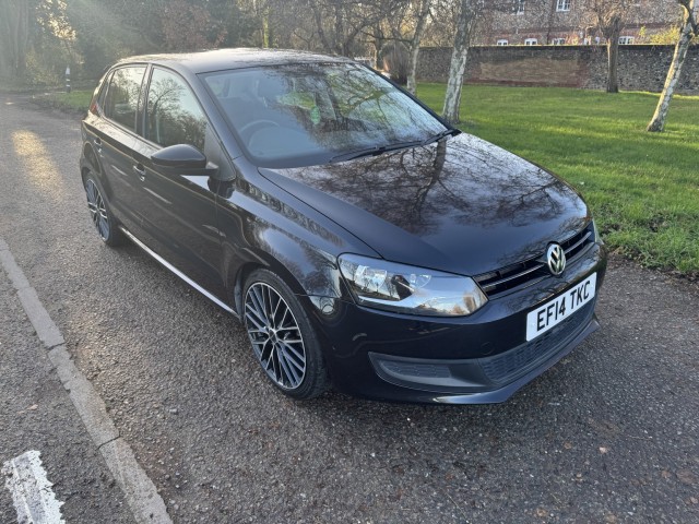 VOLKSWAGEN POLO