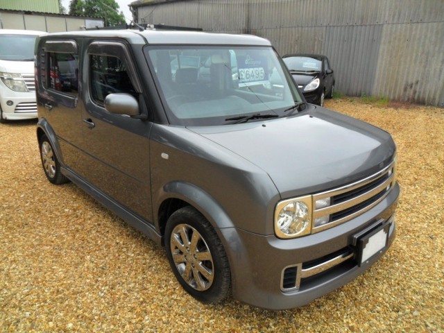 NISSAN CUBE