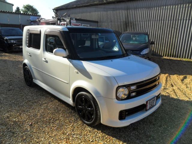 NISSAN CUBE