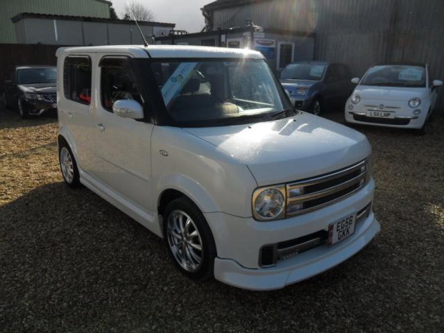 NISSAN CUBE