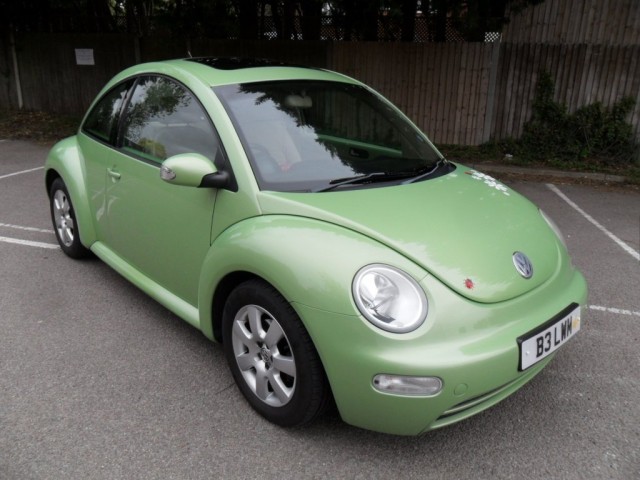 VOLKSWAGEN BEETLE