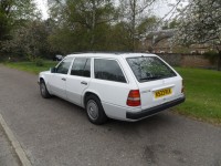 MERCEDES-BENZ 200