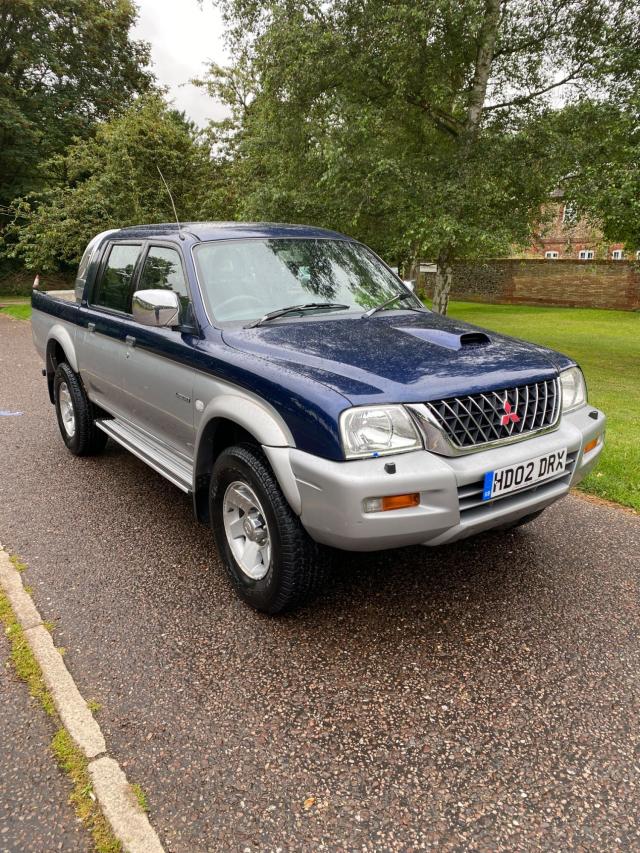 MITSUBISHI L200