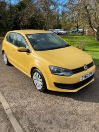 VOLKSWAGEN POLO