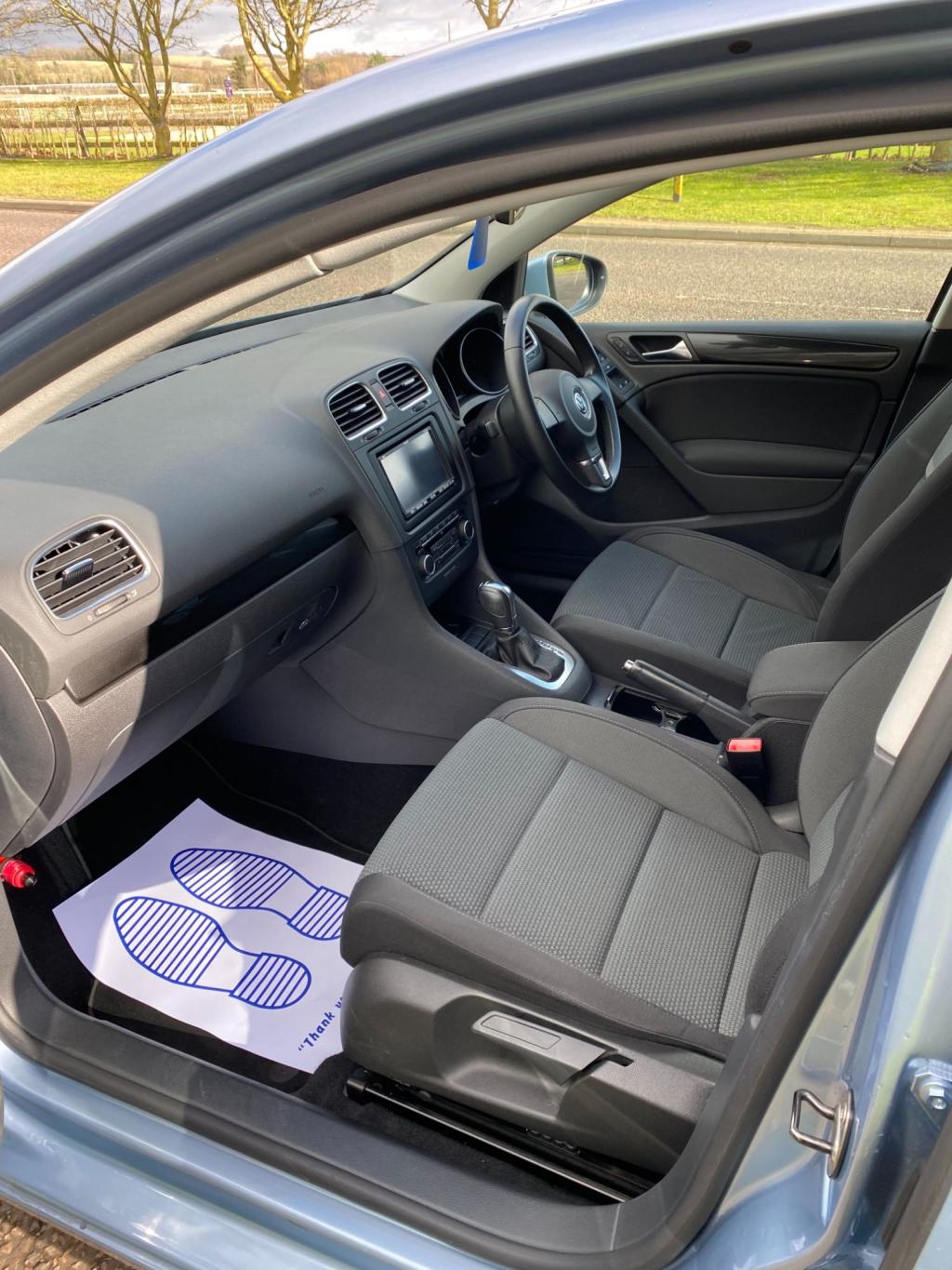 VOLKSWAGEN GOLF 1.4tsi dsg auto se 2011