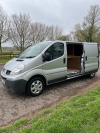 RENAULT TRAFIC