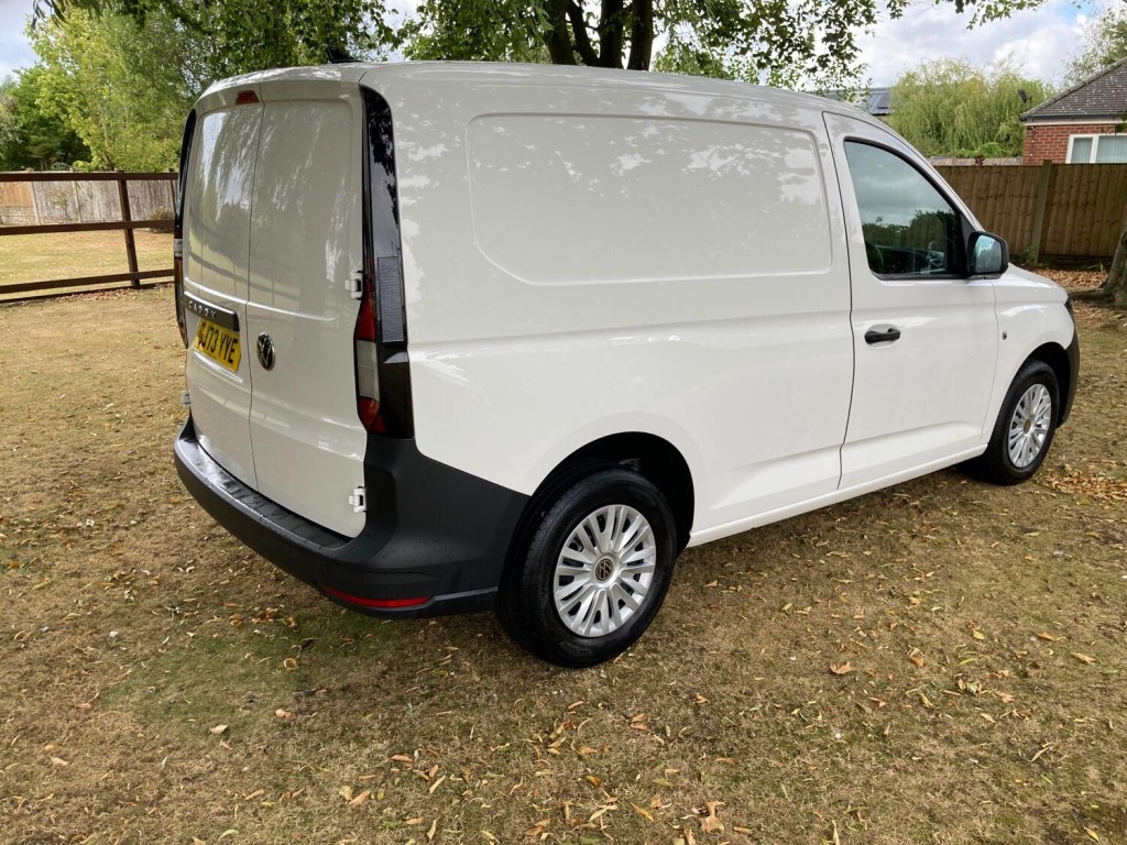 VOLKSWAGEN CADDY