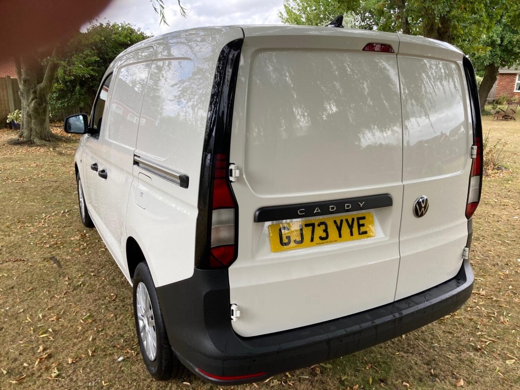 VOLKSWAGEN CADDY