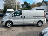 VAUXHALL VIVARO