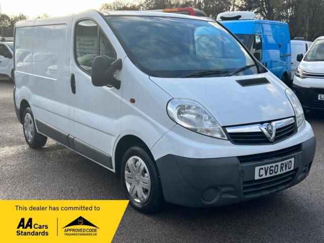 VAUXHALL VIVARO