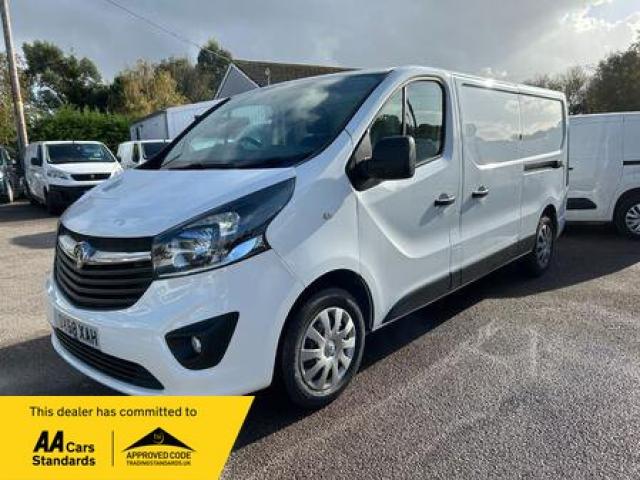 VAUXHALL VIVARO