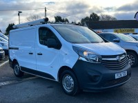 VAUXHALL VIVARO