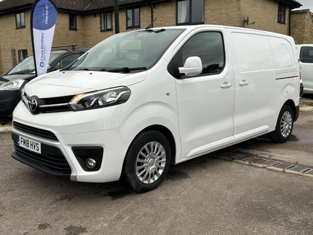 TOYOTA PROACE
