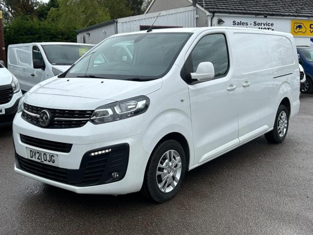 VAUXHALL VIVARO