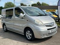 VAUXHALL VIVARO