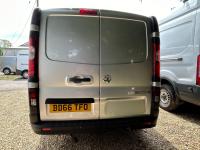 VAUXHALL VIVARO