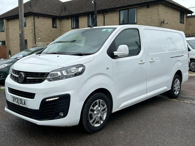 VAUXHALL VIVARO