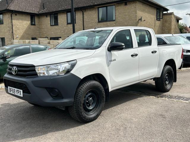 TOYOTA HILUX