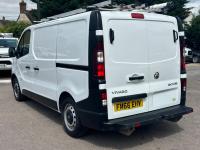 VAUXHALL VIVARO