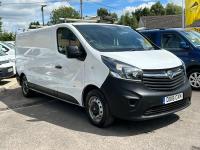 VAUXHALL VIVARO