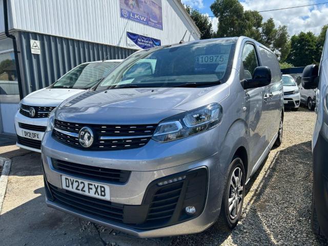 VAUXHALL VIVARO