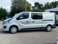 VAUXHALL VIVARO