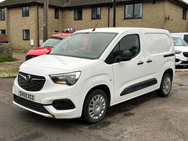 VAUXHALL COMBO