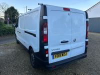 VAUXHALL VIVARO