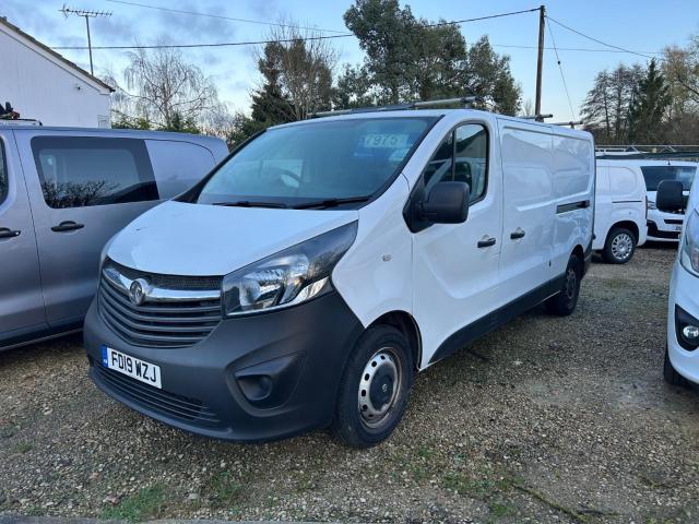 VAUXHALL VIVARO