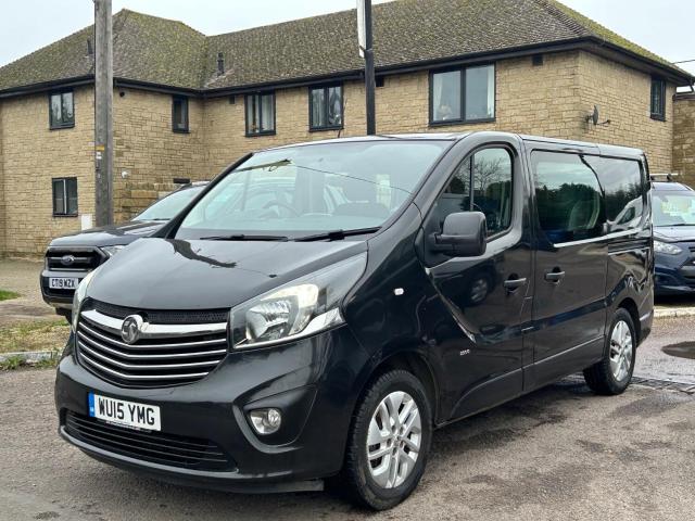 VAUXHALL VIVARO