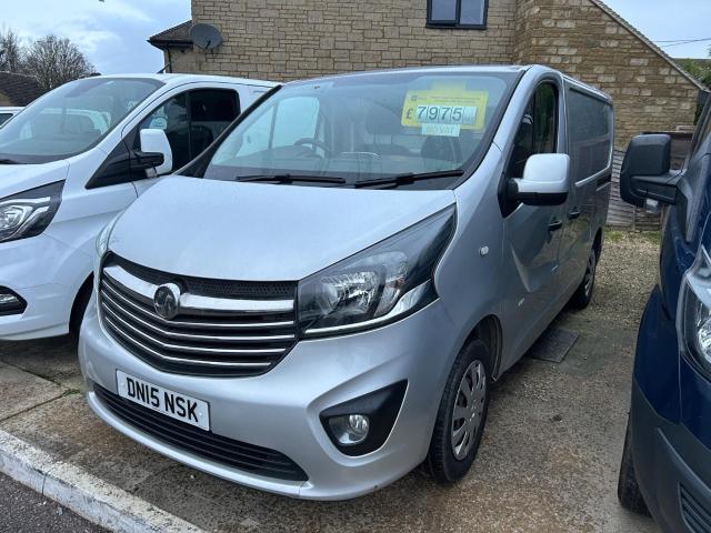 VAUXHALL VIVARO