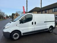 VAUXHALL VIVARO