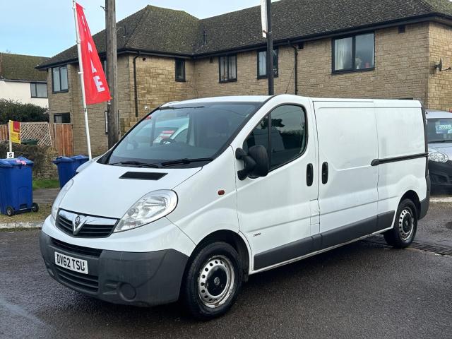 VAUXHALL VIVARO