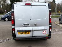 VAUXHALL VIVARO