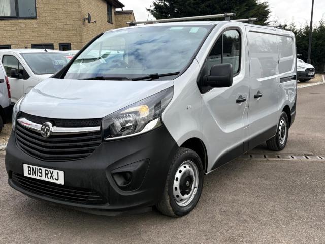 VAUXHALL VIVARO