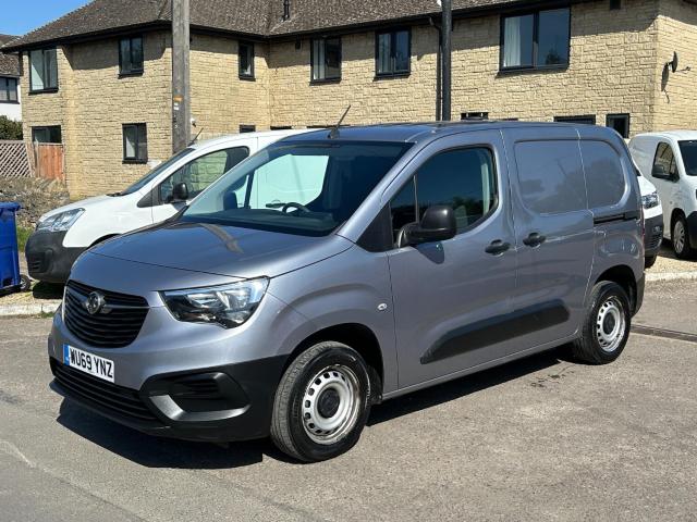 VAUXHALL COMBO