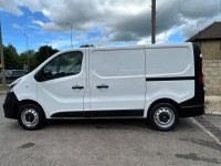 VAUXHALL VIVARO