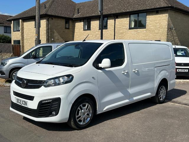 VAUXHALL VIVARO