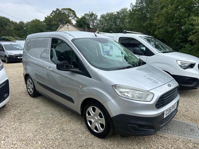 FORD TRANSIT COURIER