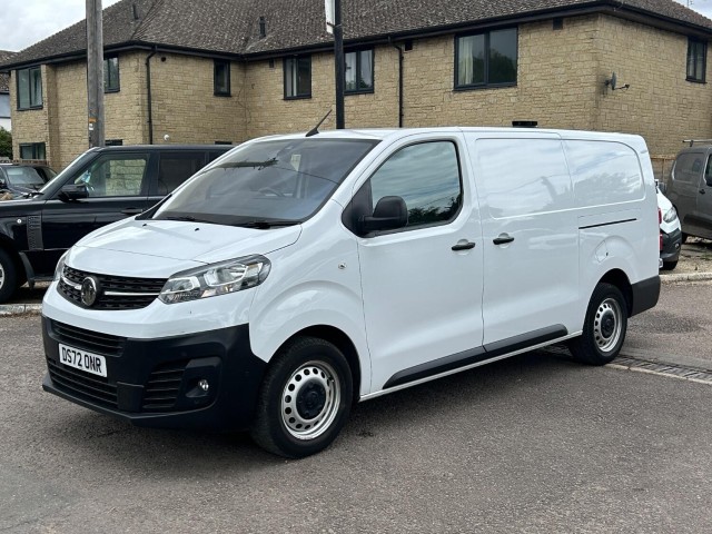 VAUXHALL VIVARO