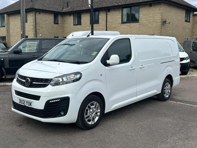 VAUXHALL VIVARO